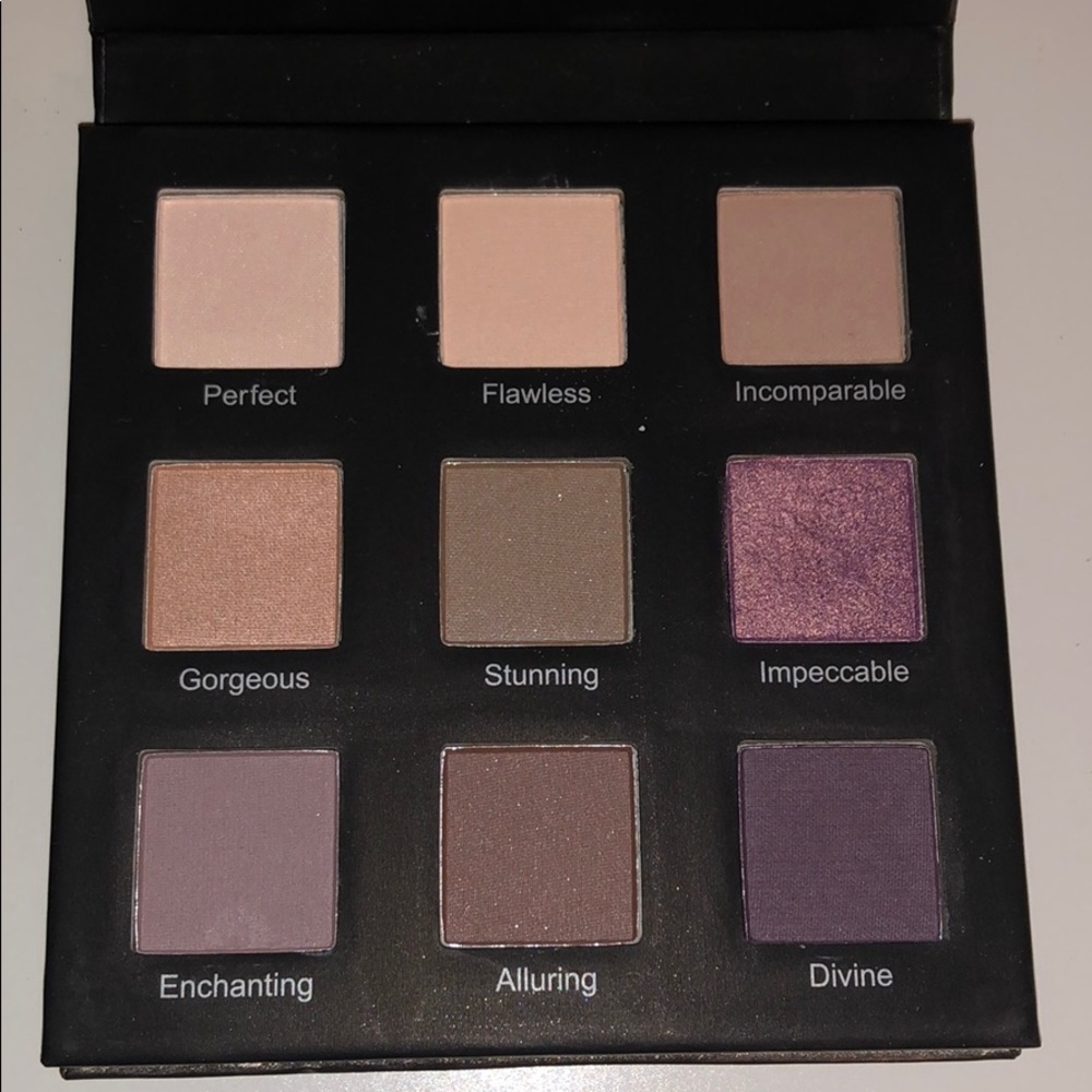 Realher Eyeshadow Palette